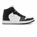 ZN N AJ BW 2023